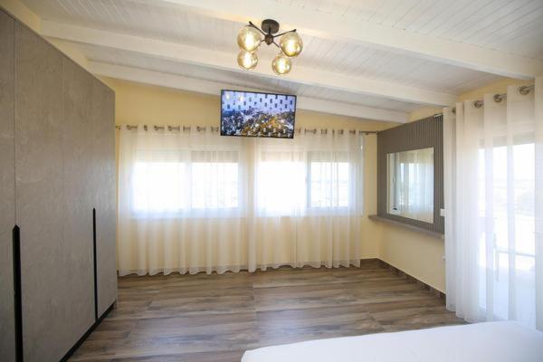 Queen Apartmets Avlonya Oda fotoğraf