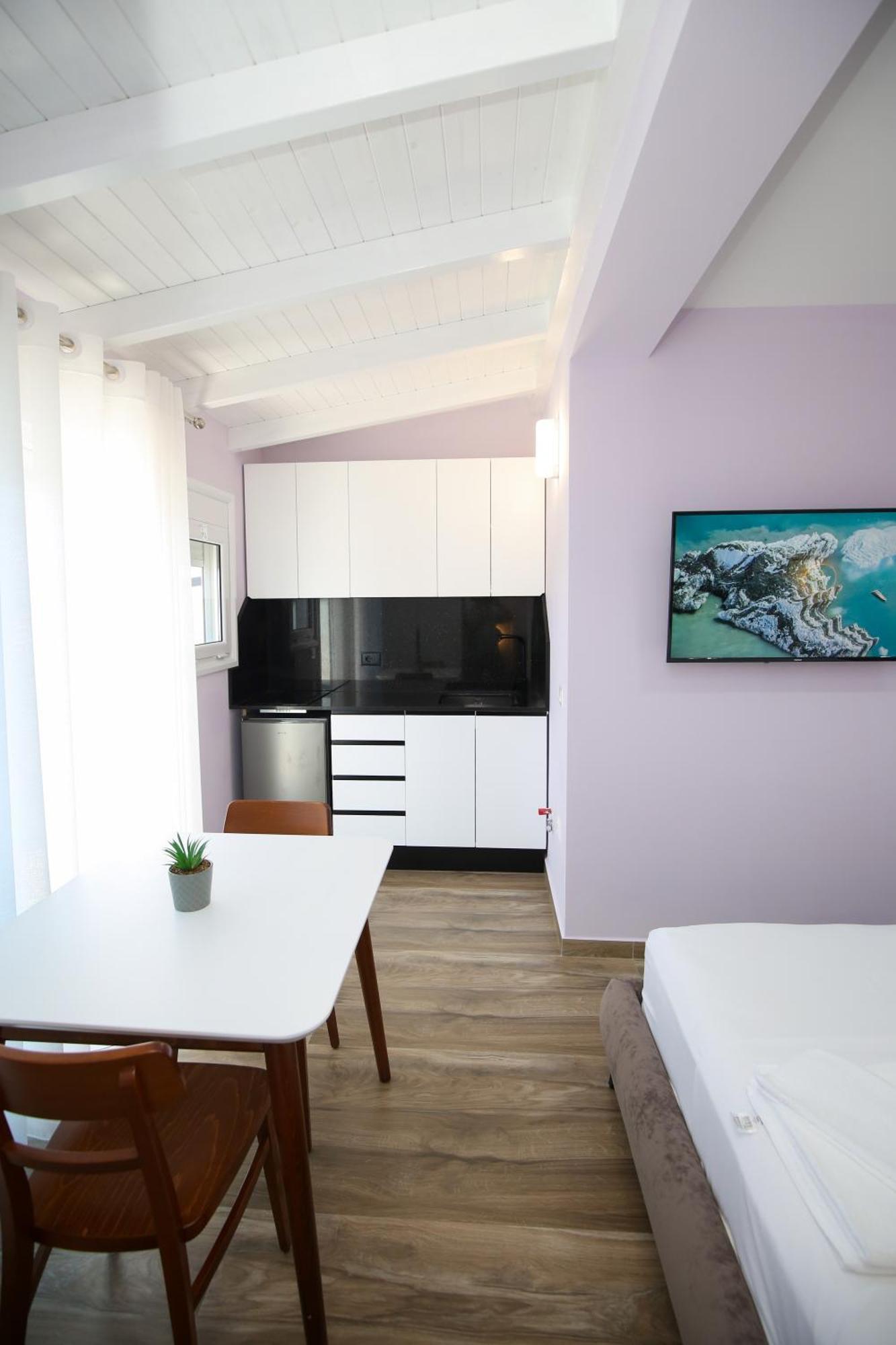 Queen Apartmets Avlonya Oda fotoğraf