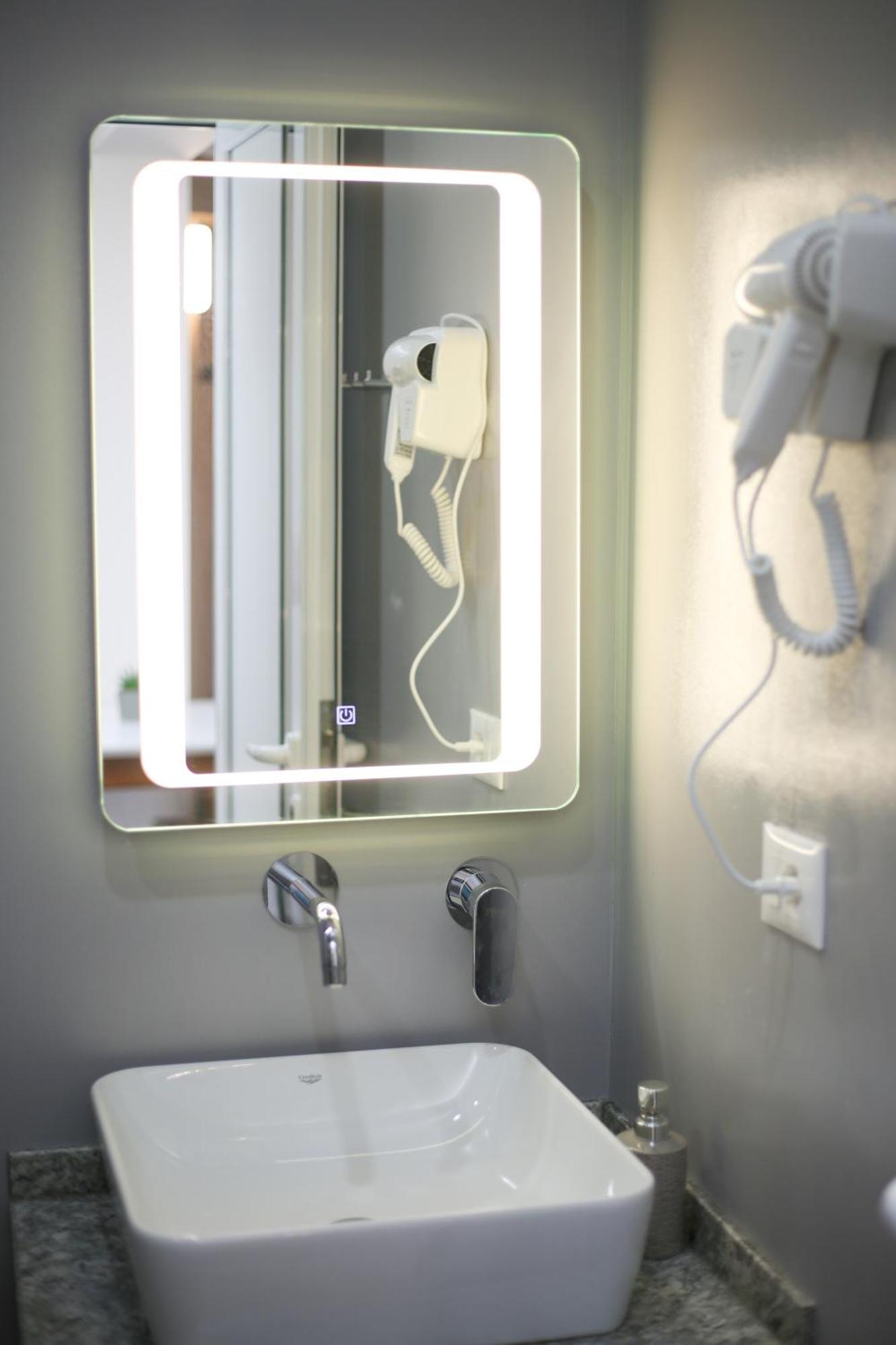 Queen Apartmets Avlonya Oda fotoğraf