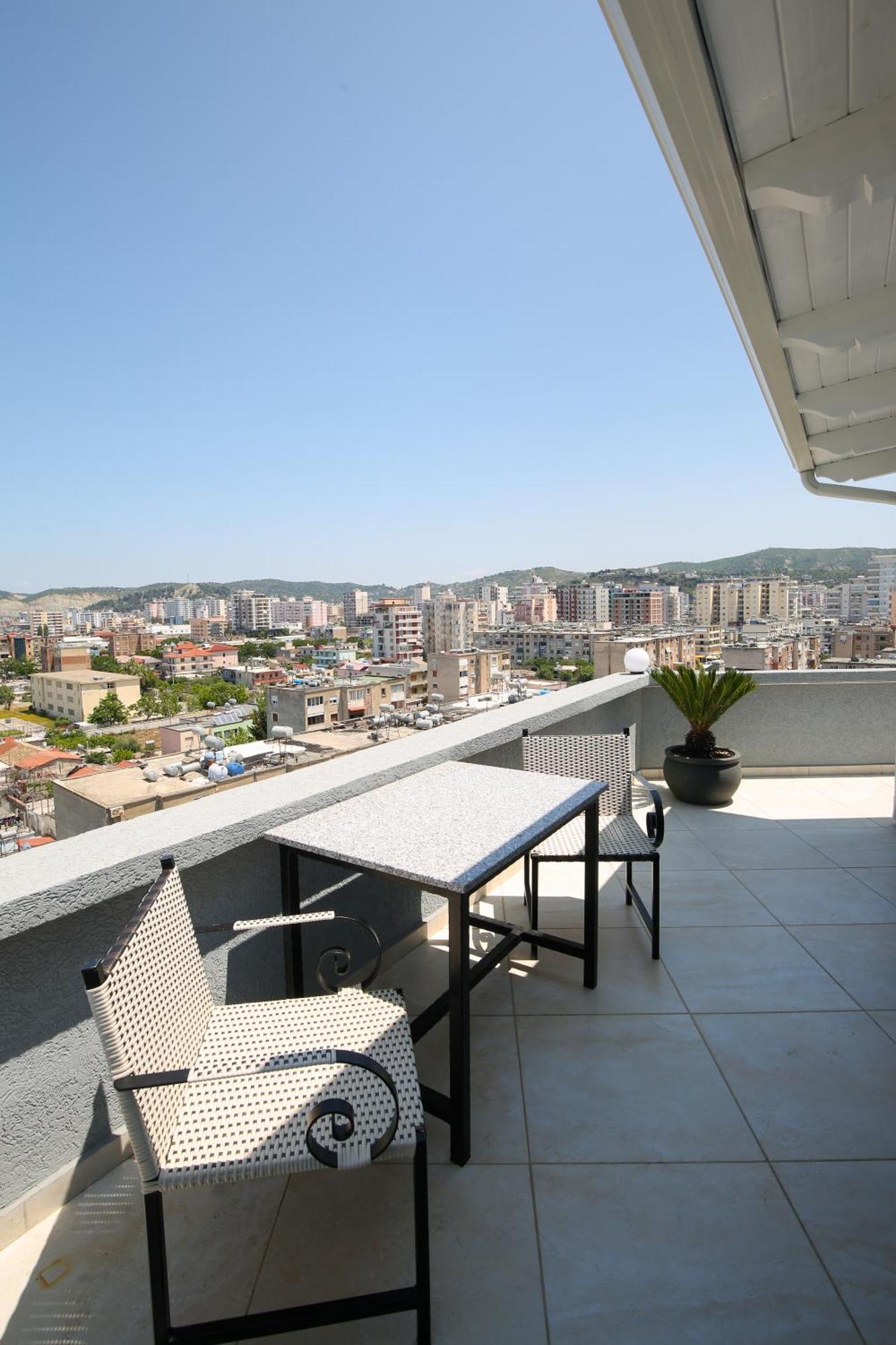 Queen Apartmets Avlonya Oda fotoğraf