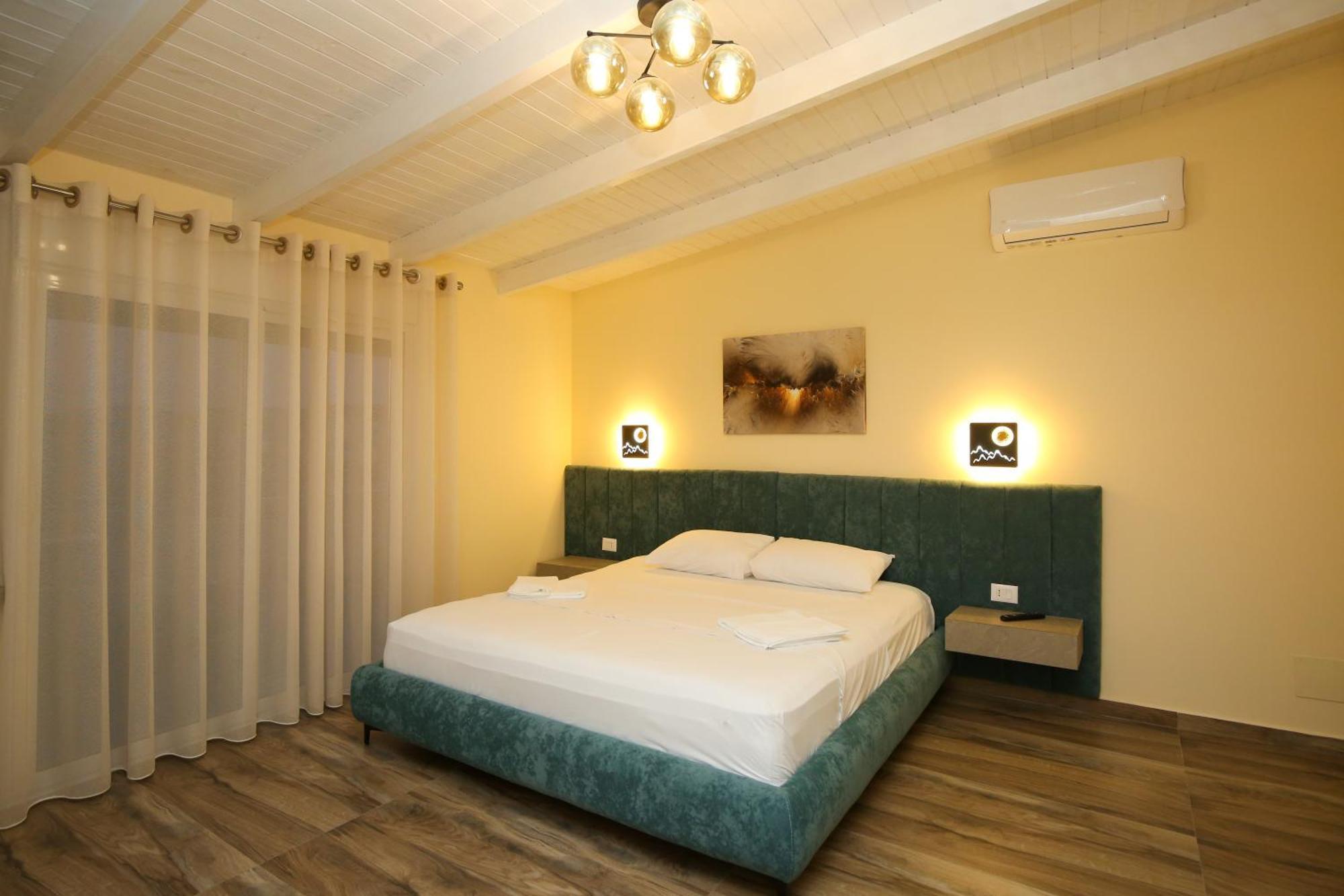 Queen Apartmets Avlonya Oda fotoğraf